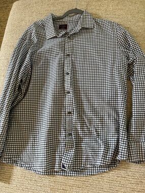 UNTUCKit Men's Navy and White Gingham Button-Down Shirt